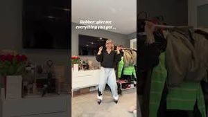 Video post by @shop.with.caroline on YouTube