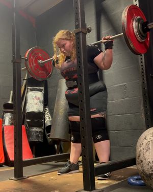 Image post by @caitlindavies.lifts on Instagram