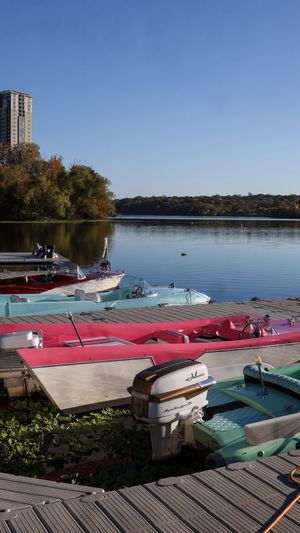 Video post by @retroboatrentalsatx on Facebook