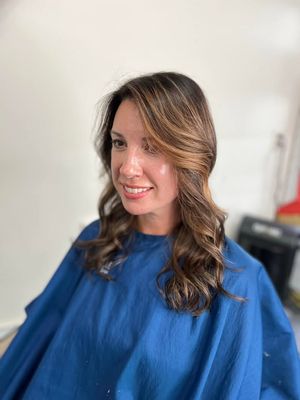 Image post by @OmbreSalonPV on Facebook