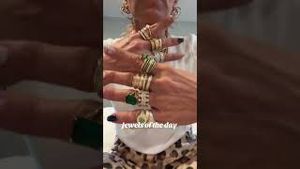 Video post by @shop.with.caroline on YouTube