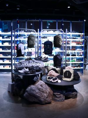 Image post by @atmos_japan on Instagram