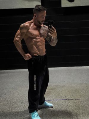 Image post by @theofficialjefflevasseur on Instagram