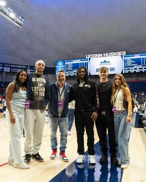 Image post by @dameliohuskies on Instagram