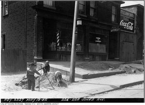 Image post by @toronto_archives on Instagram