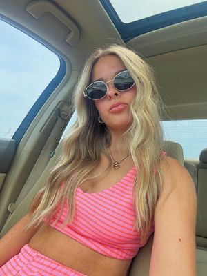 Image post by @sydneyhosick on Instagram