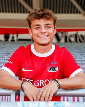 Image post by @azalkmaar on Instagram