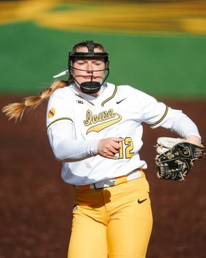 Image post by @iowasoftball on Instagram