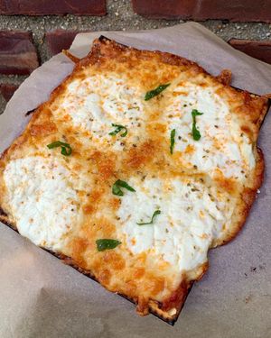 Image post by @nyfoodsharings on Instagram