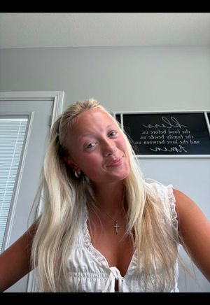 Video post by @emmahalter on TikTok