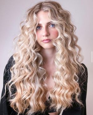 Image post by @behindthechair_com on Instagram