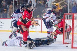 Image post by @HockeyDayMN on Twitter