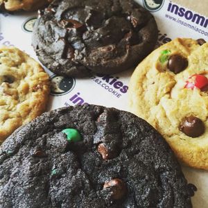 Image post by @insomniacookies on Instagram