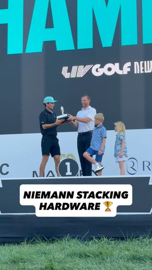 Video post by @livgolfleagueofficial on Facebook