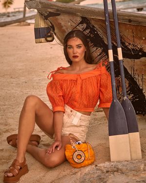 Image post by @zlatafashionstylist on Instagram