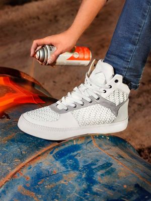 Image post by @DIESEL on Twitter