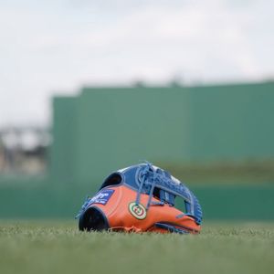 Image post by @lindor12official on Instagram