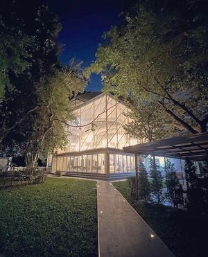 Image post by @vareecaferestaurant on Instagram