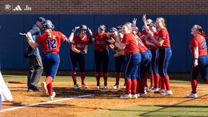 Image post by @BelmontSoftball on Twitter