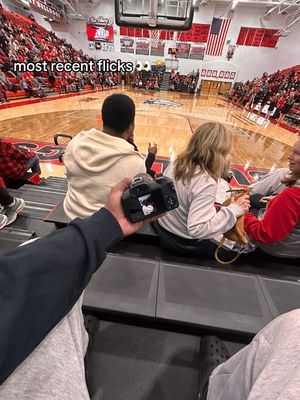 Video post by @eyesofsavi on TikTok