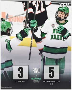 Image post by @everythingcollegehockey on Instagram