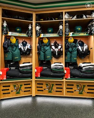 Image post by @uvmmhockey on Instagram