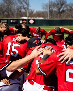 Image post by @uiwbaseball on Instagram