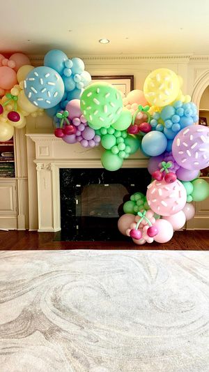 Video post by @balloons_by_victoria_dz on Instagram