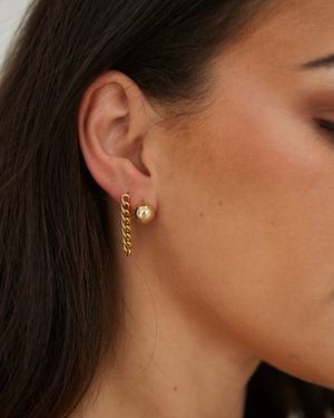 Image post by @juliaszendreijewelry on Instagram