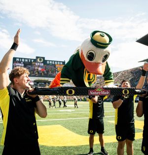 Image post by @oregoncheer on Instagram