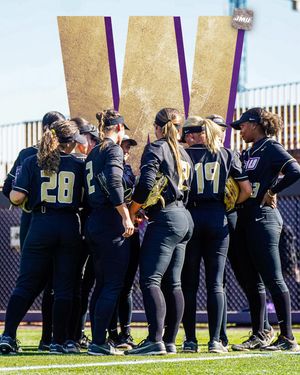 Image post by @jmusoftball on Instagram
