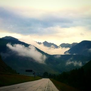 Image post by @vailmtn on Instagram