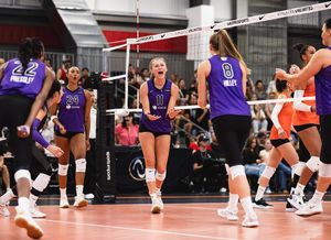 Image post by @auprovolleyball on Instagram