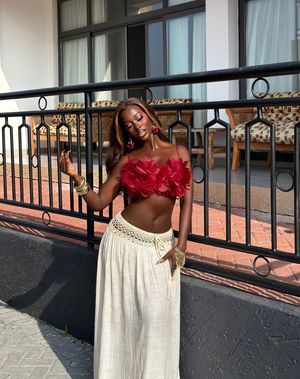 Image post by @theshaderoom on Instagram