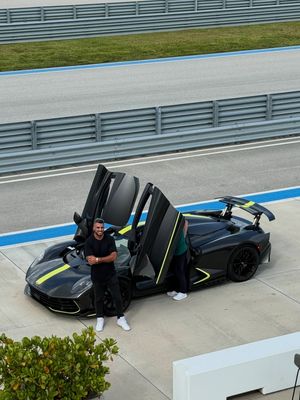 Image post by @drivewithdavid on Instagram