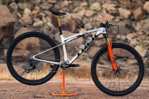 Image post by @esigrips on Instagram