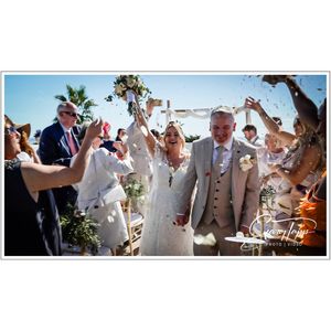 Image post by @gary.tapp.yourweddingmoments on Instagram