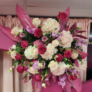 Image post by @flowergardenatl on Instagram