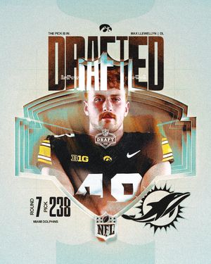 Image post by @hawkeyefootball on Instagram