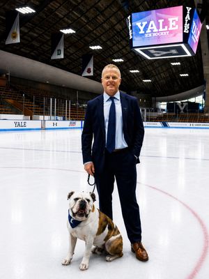 Image post by @yalemhockey on Instagram