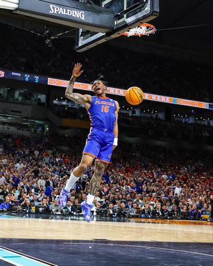 Image post by @gatorsmbk on Instagram