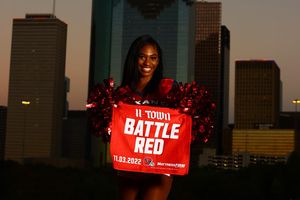 Image post by @texanscheerleaders on Instagram