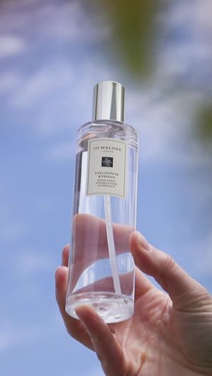 Video post by @jomalonelondon on TikTok