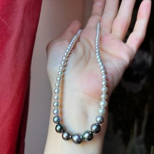 Image post by @norakoganjewelry on Instagram