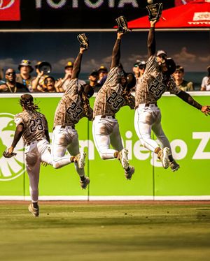 Image post by @tatis on Instagram