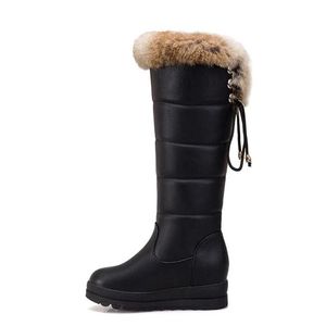 Image post by @shopthebootsclub on Facebook