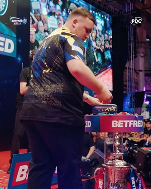 Image post by @officialpdc on Instagram