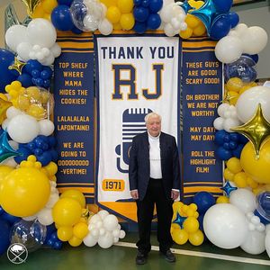 Image post by @buffalosabres on Instagram