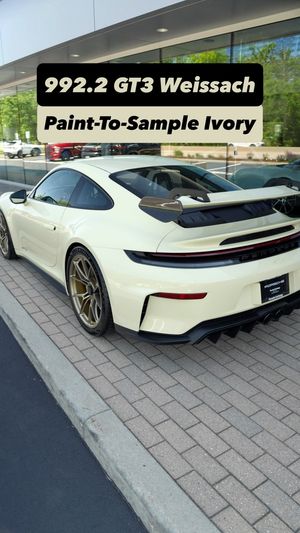 Video post by @PorscheExchange on Facebook