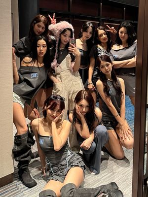 Image post by @ellemenhk on Instagram